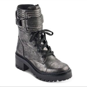 DKNY Womens Silver Basia Round Toe Block Heel Boots NWOT size 6M.